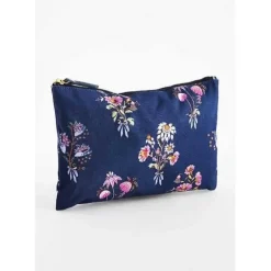 Cath Kidston Travel Bags & Suitcases*Friendship Bunch Overnight Bag